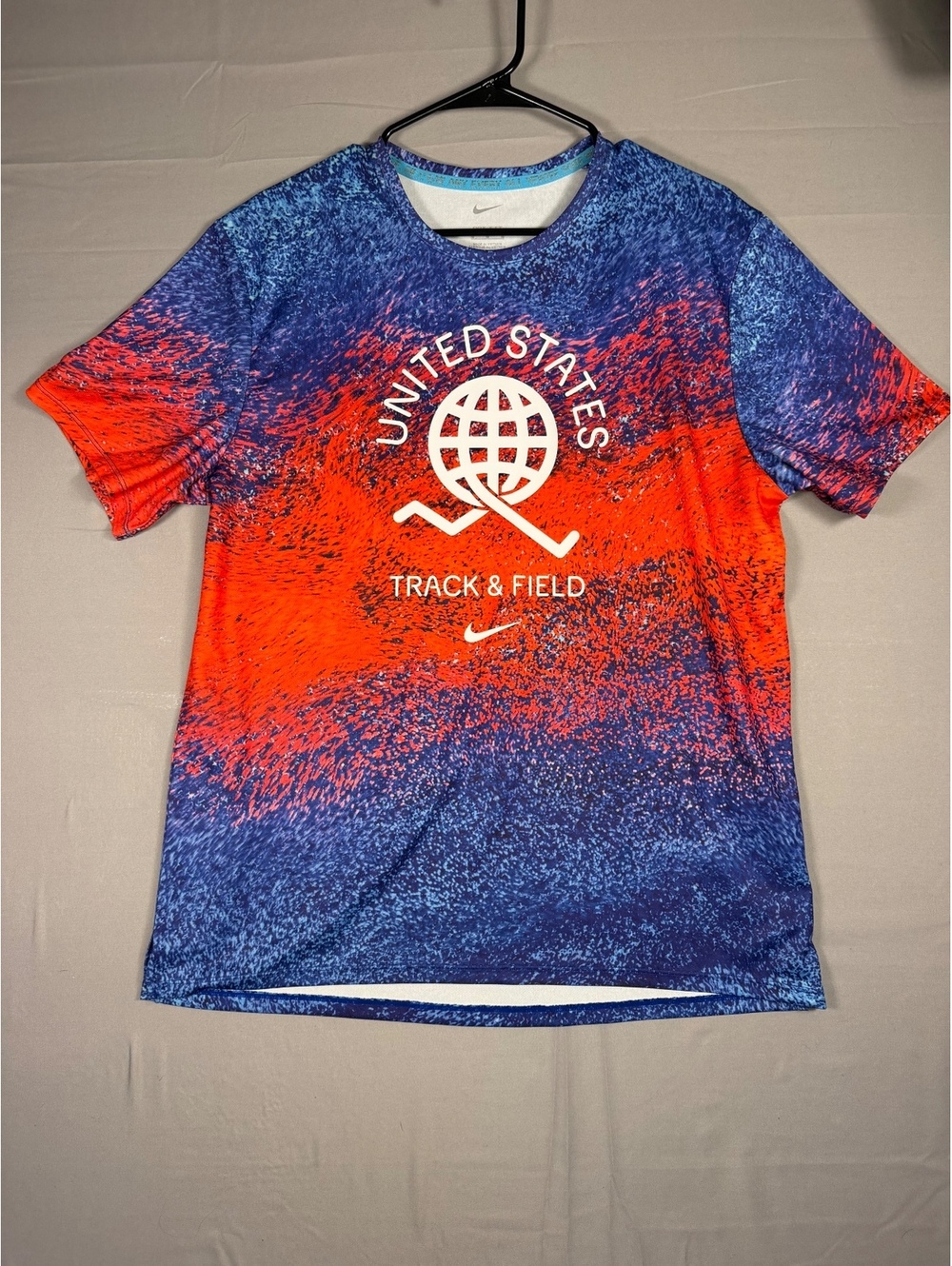 Nike Men’s USA Track & Field Dri-FIT UV T-Shirt Medium